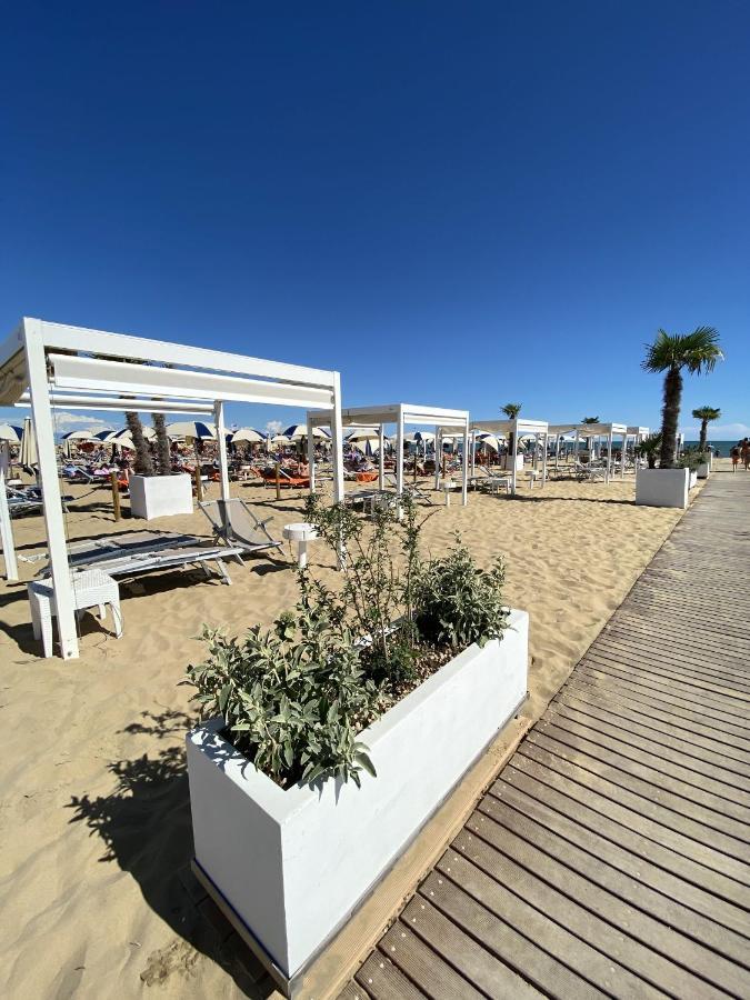 Отель Costa Rica Bibione Spa Экстерьер фото